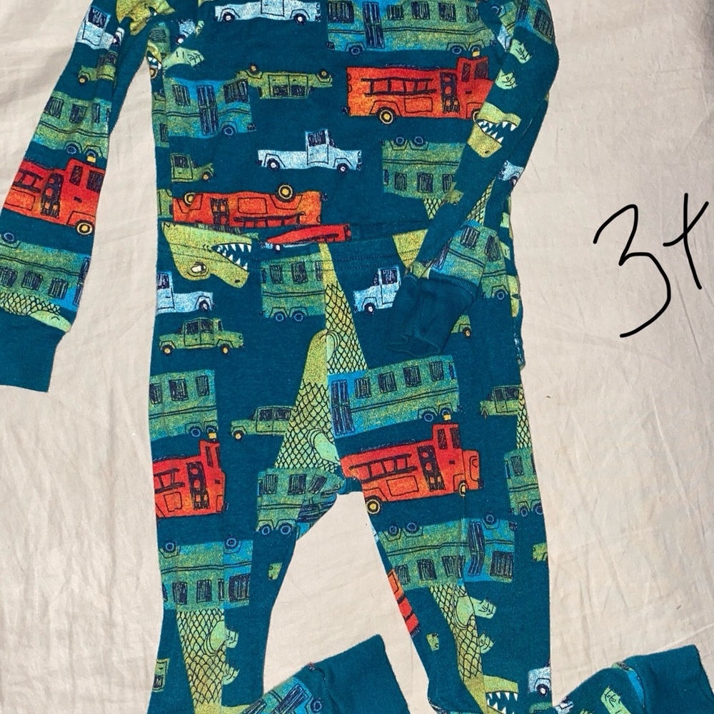 Colorful Dinosaur and Vehicle Print Pajama Set